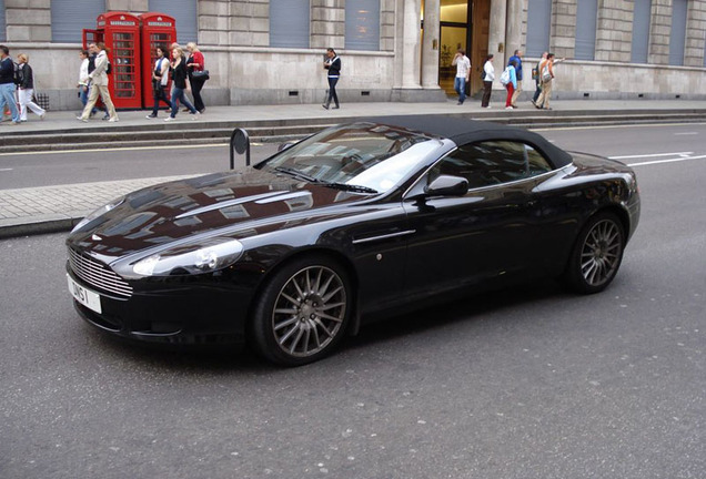 Aston Martin DB9 Volante