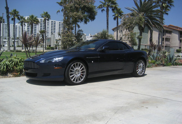 Aston Martin DB9 Volante