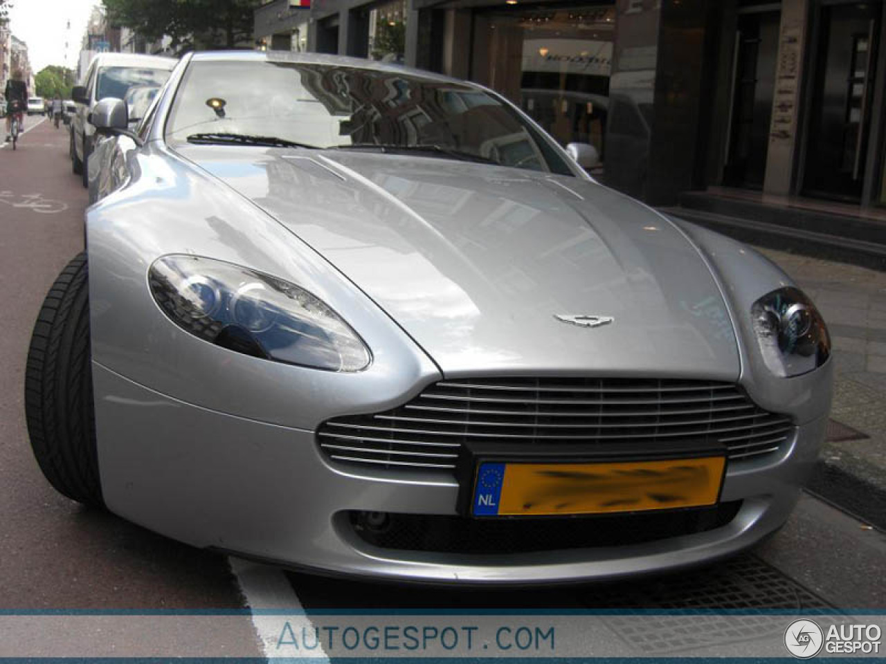 Aston Martin V8 Vantage