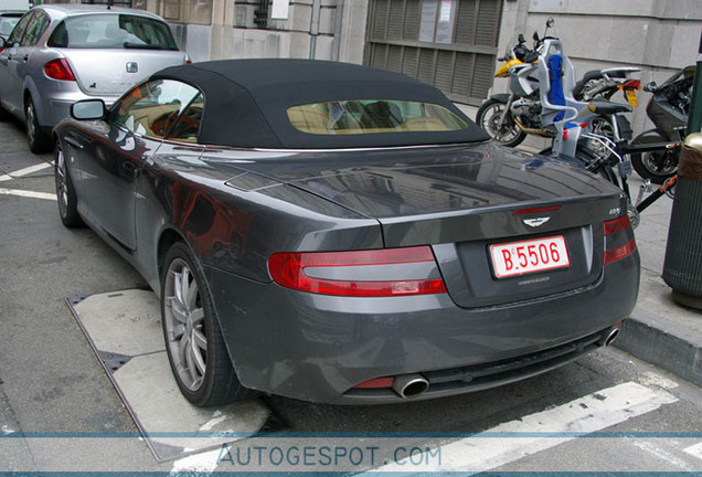 Aston Martin DB9 Volante