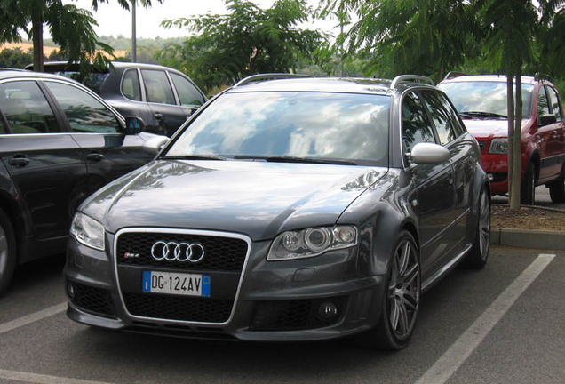 Audi RS4 Avant B7