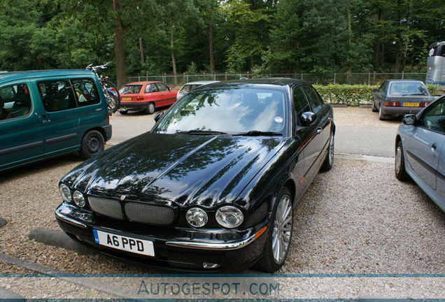 Jaguar XJR