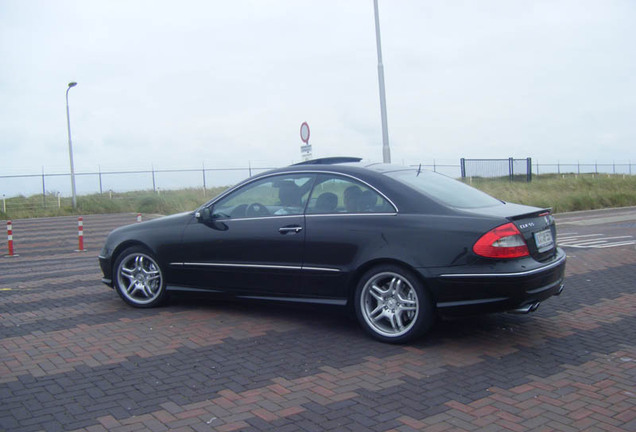 Mercedes-Benz CLK 55 AMG