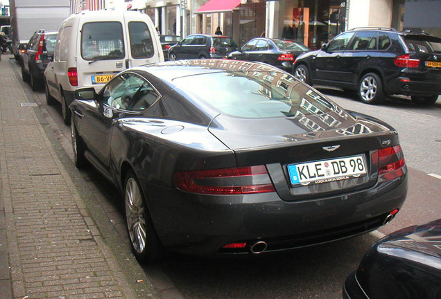 Aston Martin DB9