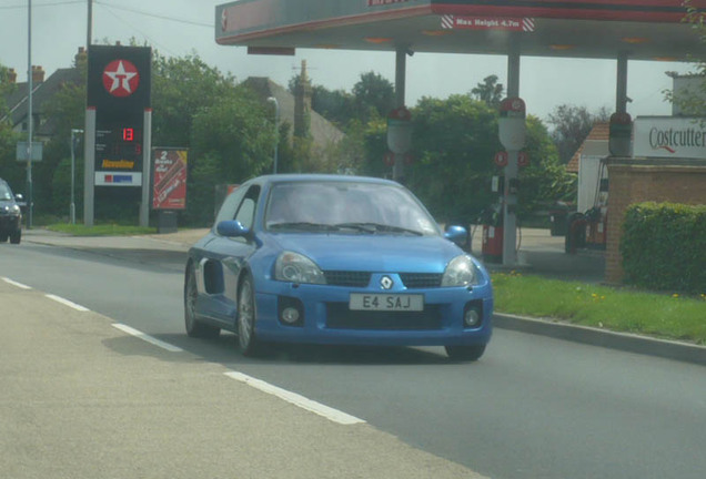 Renault Clio V6 Phase II