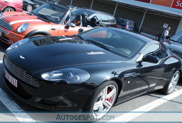 Aston Martin DB9