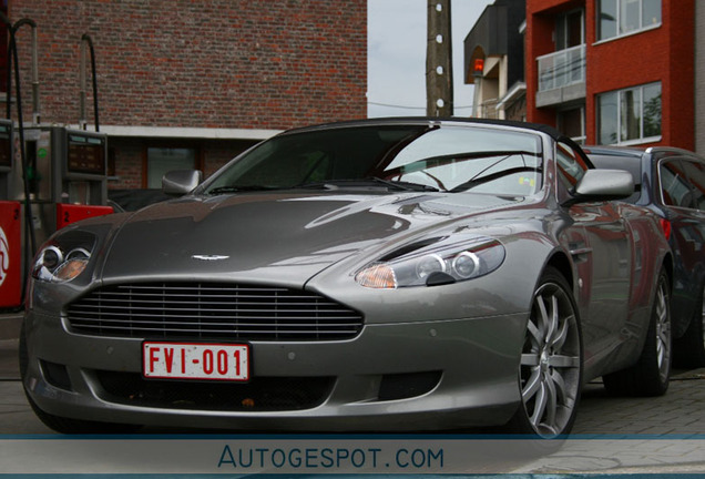 Aston Martin DB9 Volante