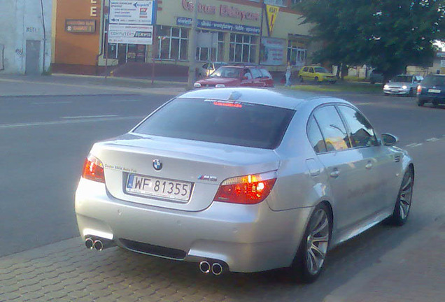 BMW M5 E60 2005