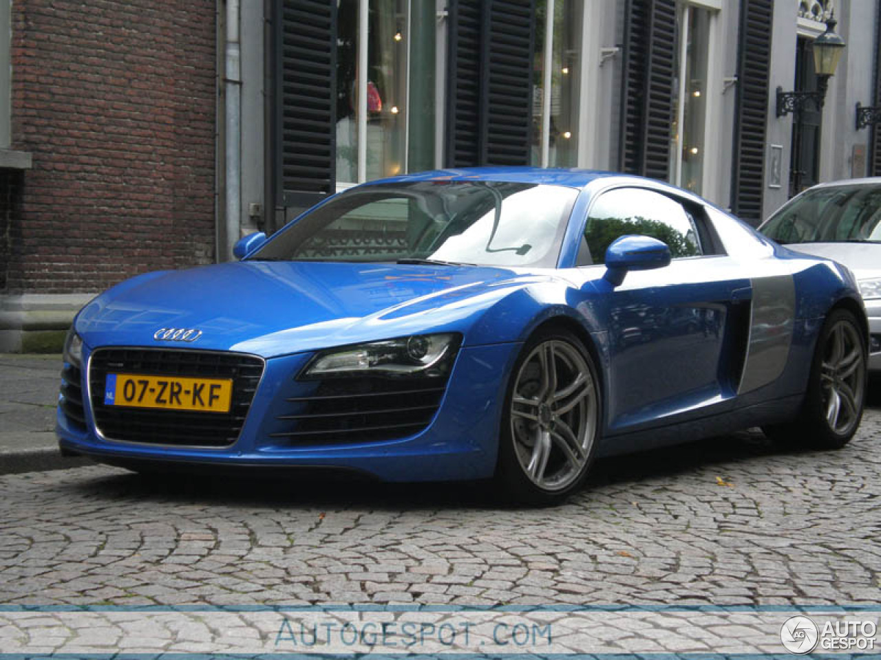 Audi R8