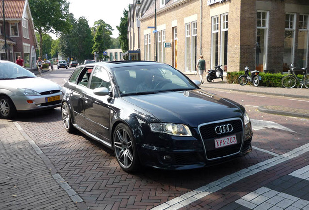 Audi RS4 Avant B7