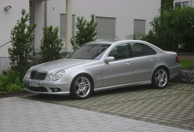 Mercedes-Benz E 55 AMG