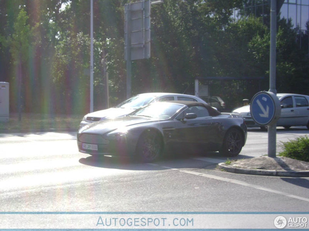 Aston Martin V8 Vantage Roadster