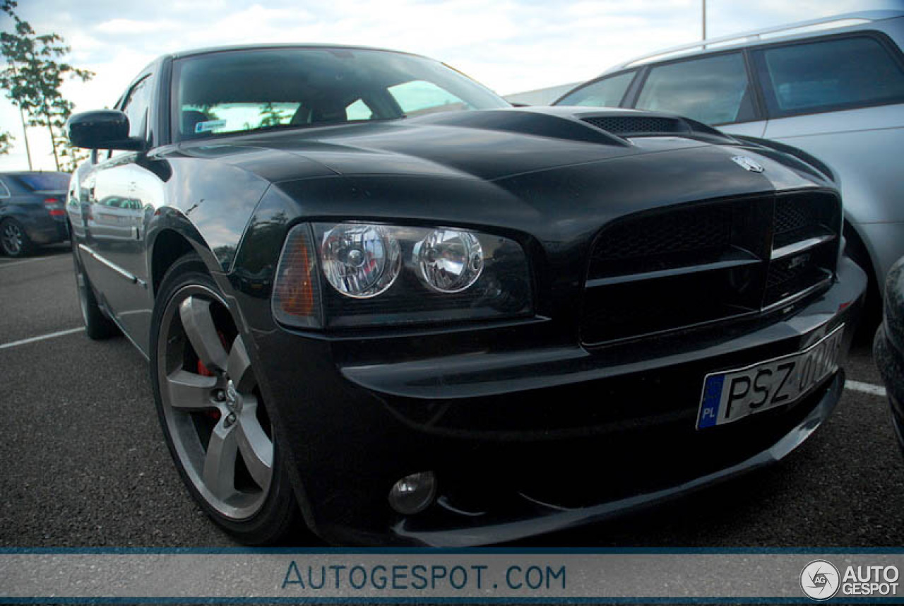 Dodge Charger SRT-8