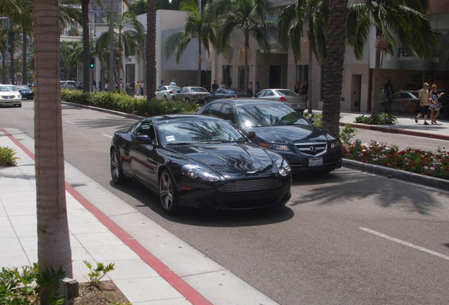 Aston Martin DB9