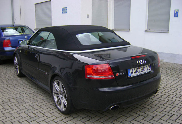 Audi RS4 Cabriolet