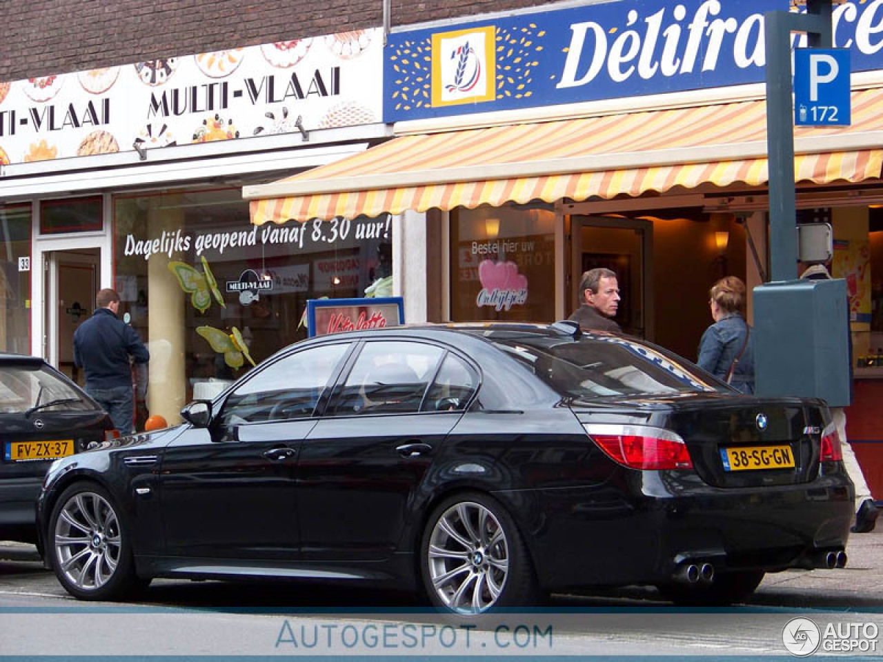 BMW M5 E60 2005