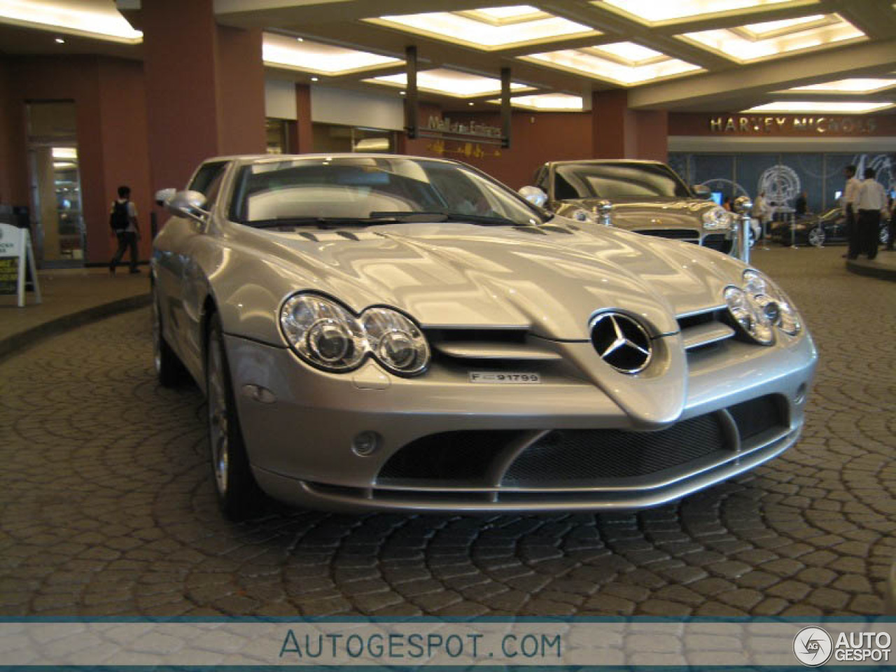 Mercedes-Benz SLR McLaren