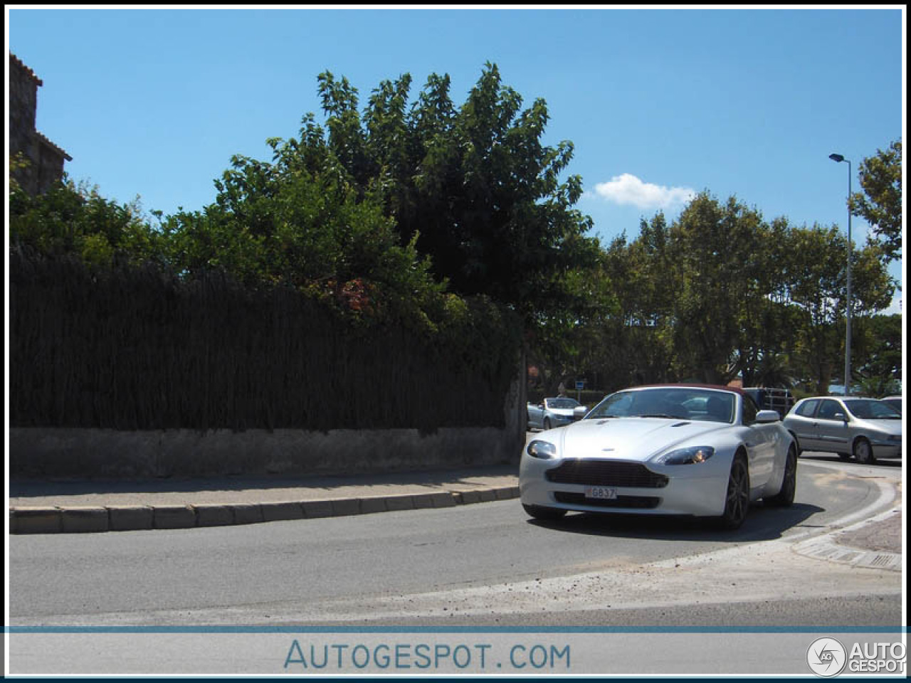 Aston Martin V8 Vantage Roadster