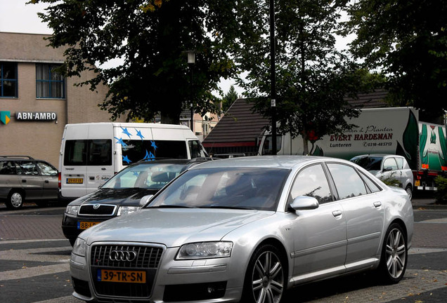 Audi S8 D3