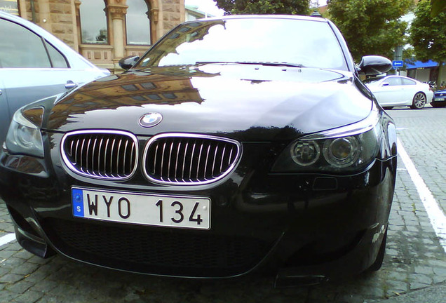 BMW M5 E60 2005