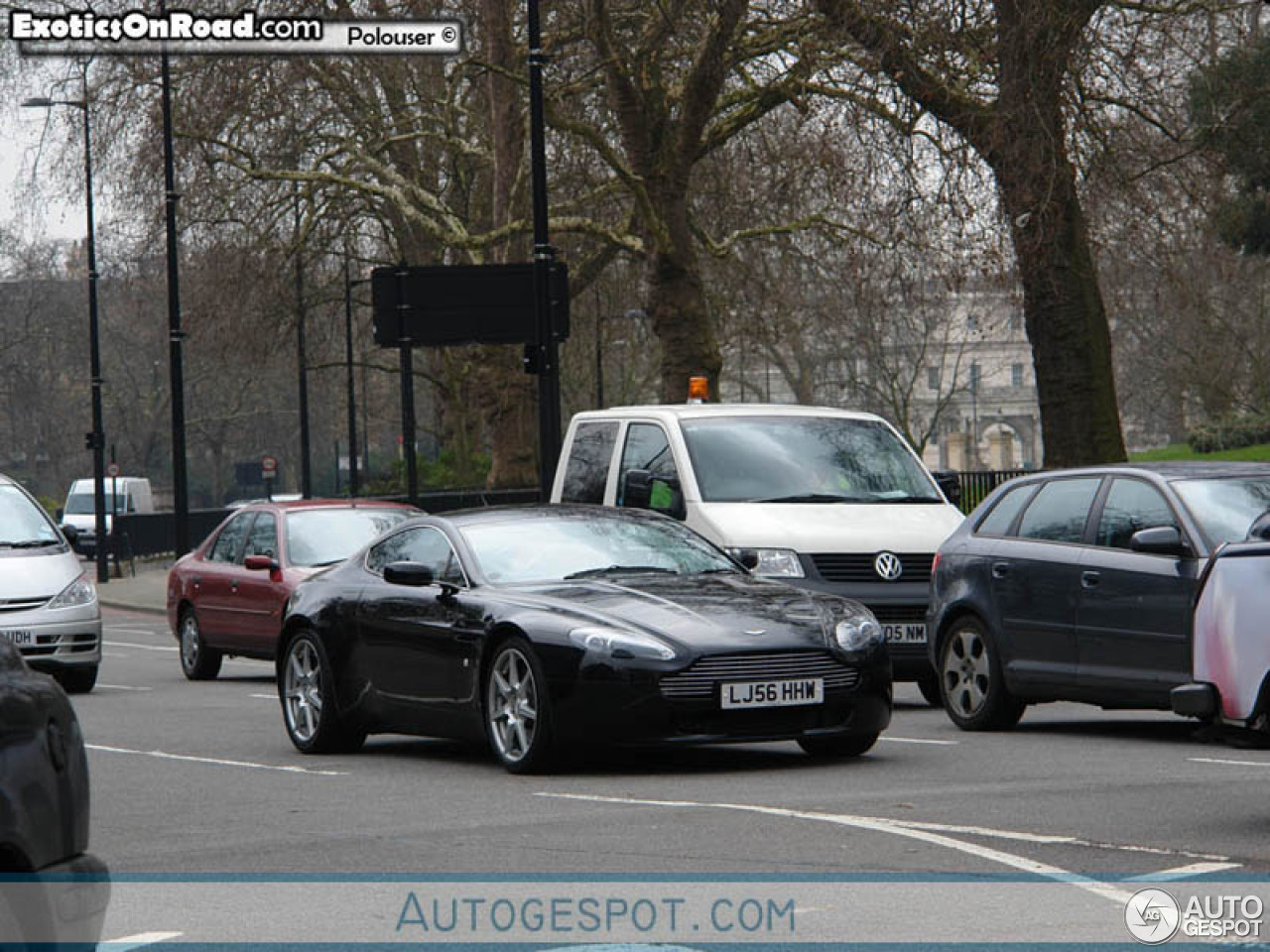 Aston Martin V8 Vantage