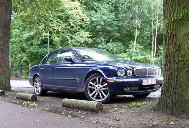 Jaguar XJR