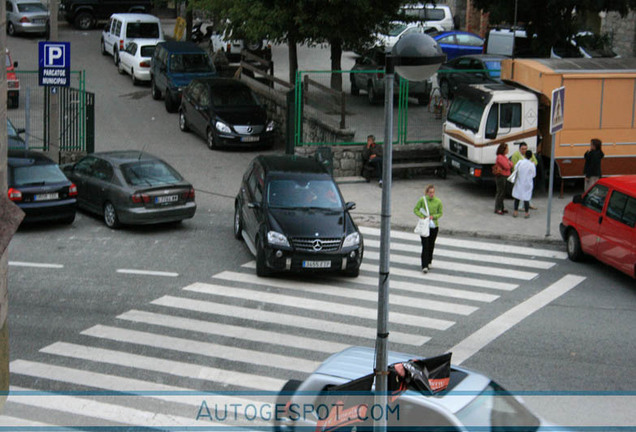 Mercedes-Benz ML 63 AMG W164