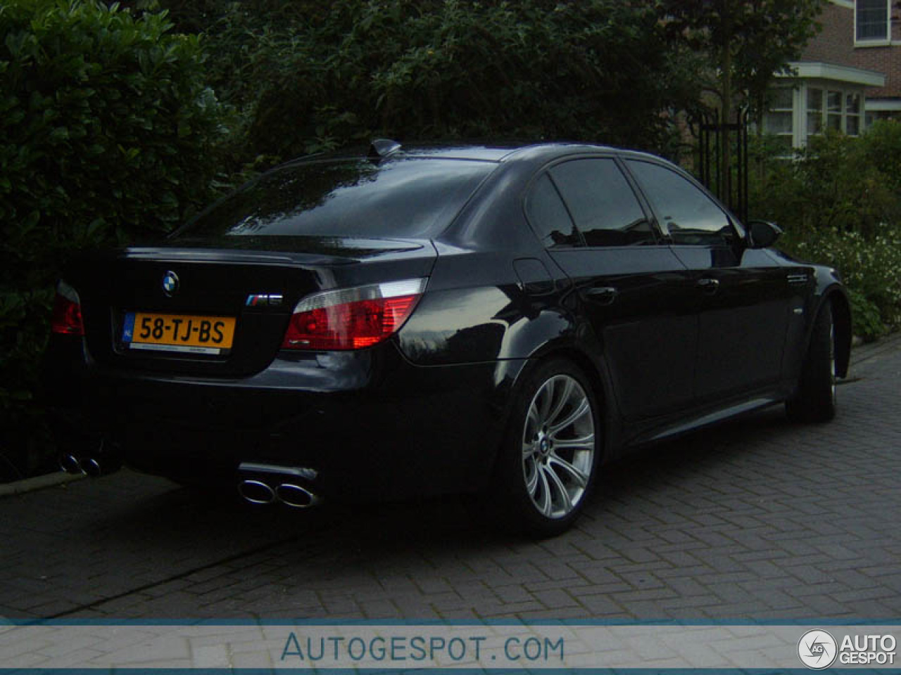 BMW M5 E60 2005