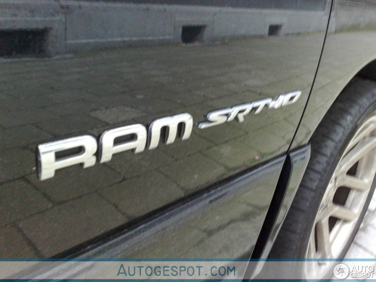Dodge RAM SRT-10