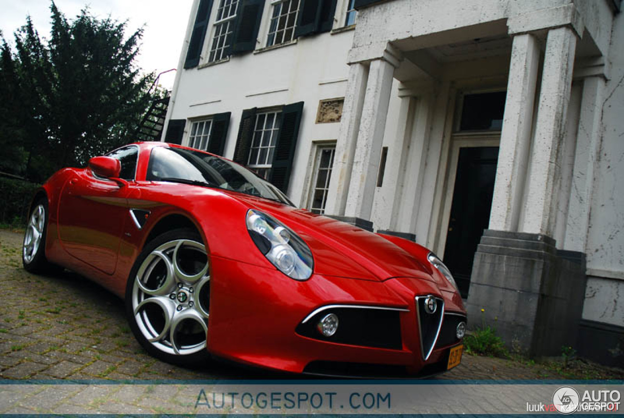 Alfa Romeo 8C Competizione