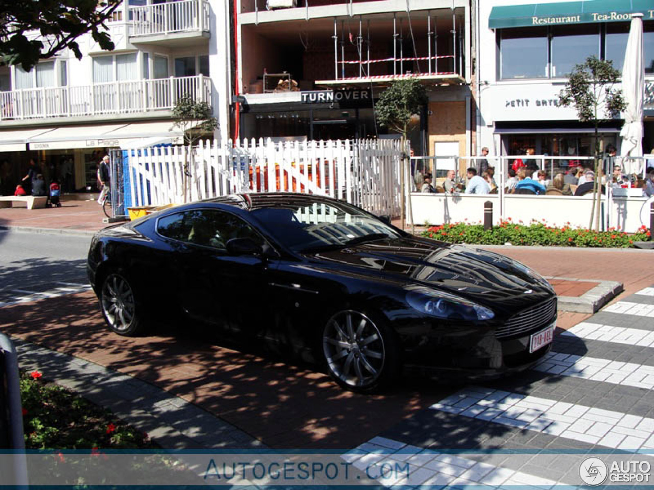 Aston Martin DB9