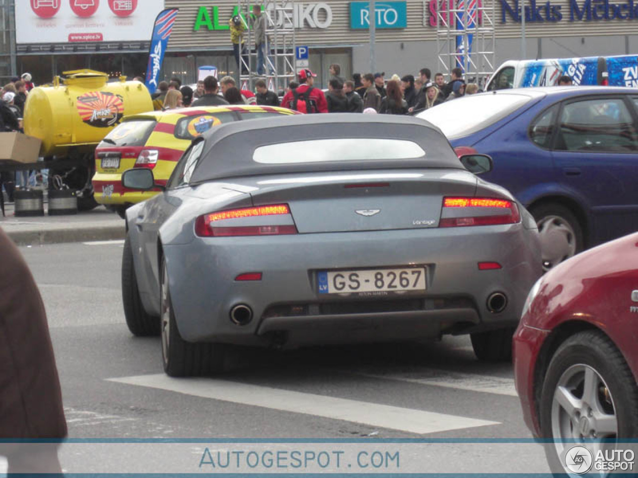 Aston Martin V8 Vantage Roadster