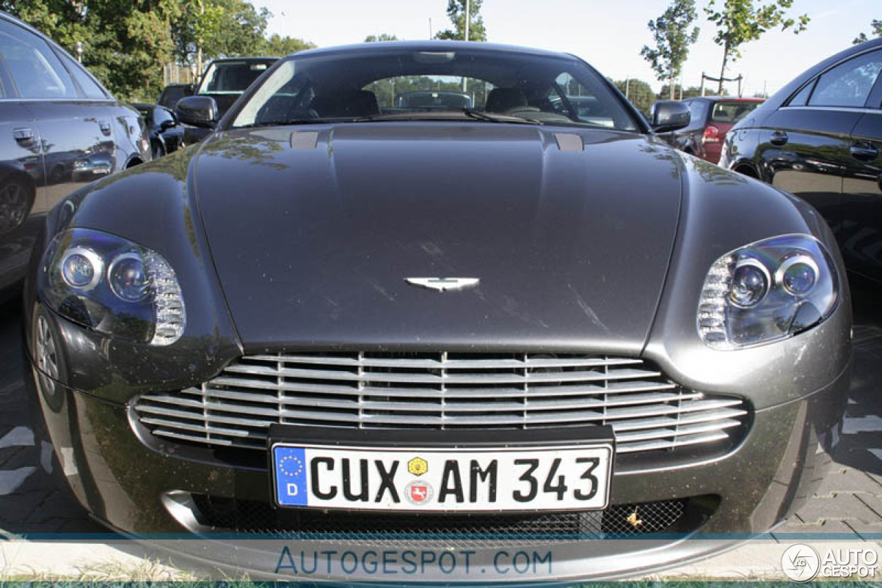 Aston Martin V8 Vantage