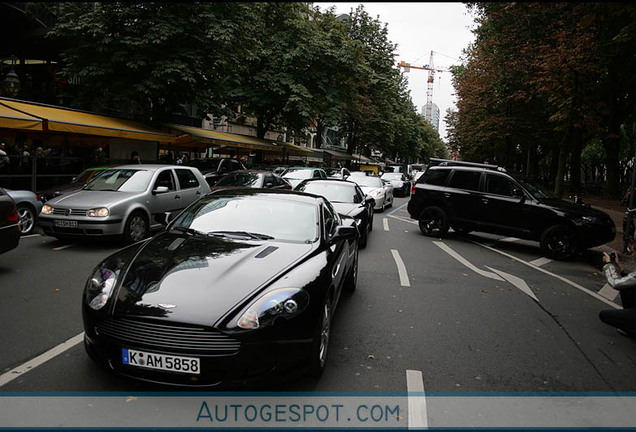 Aston Martin DB9