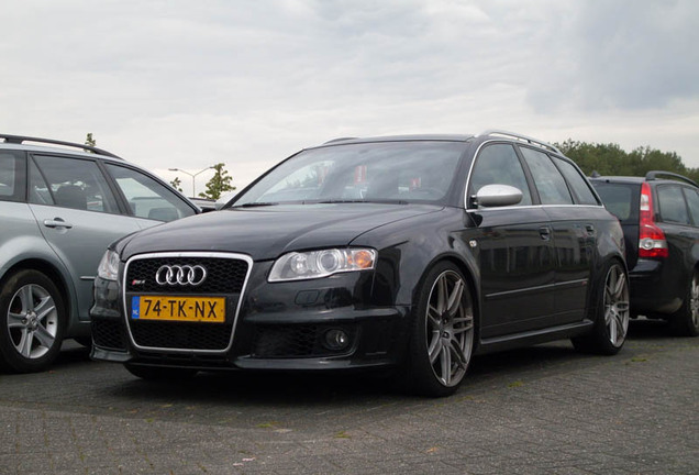 Audi RS4 Avant B7