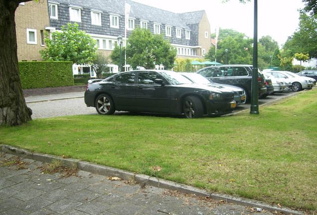 Dodge Charger SRT-8