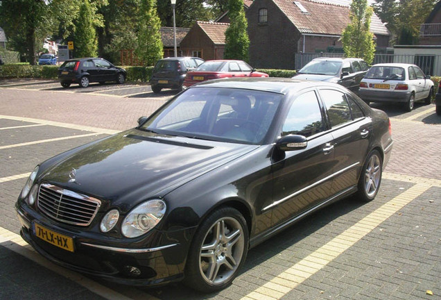 Mercedes-Benz E 55 AMG