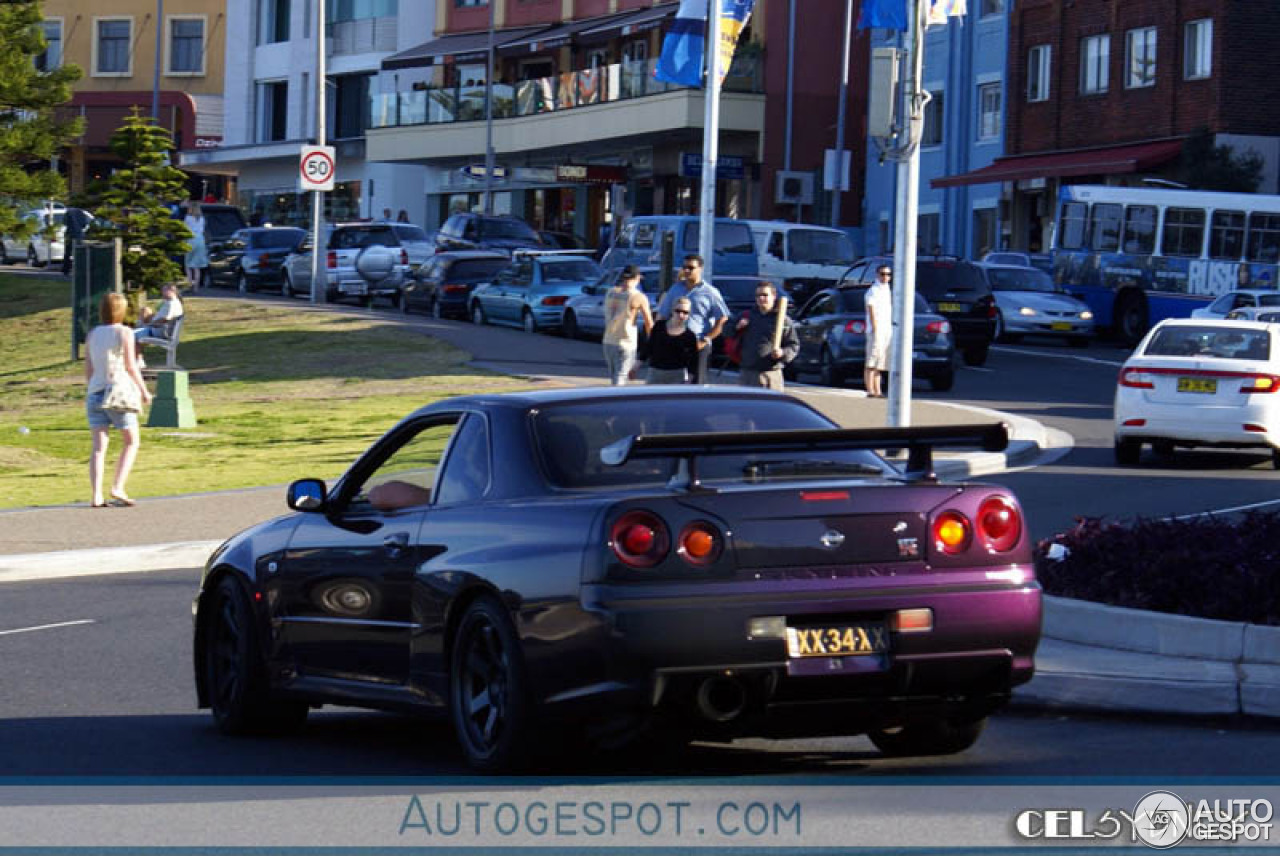Nissan Skyline R34 GT-R V-Spec Midnight Purple Pearl II Special Color Limited Edition