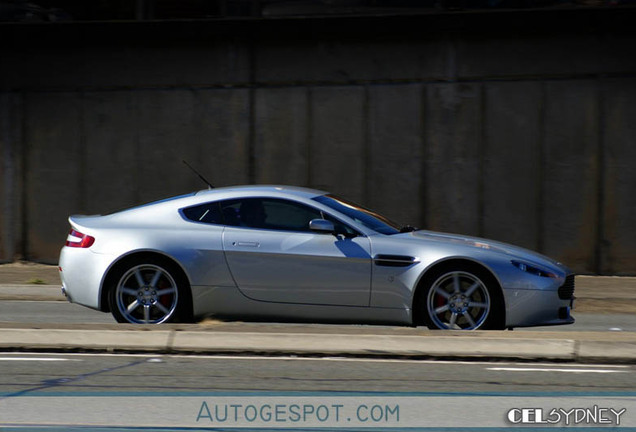 Aston Martin V8 Vantage