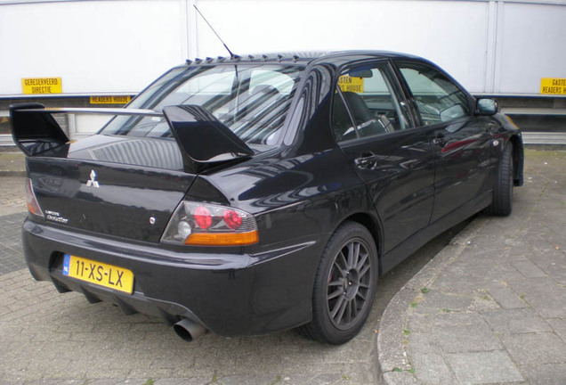 Mitsubishi Lancer Evolution IX FQ