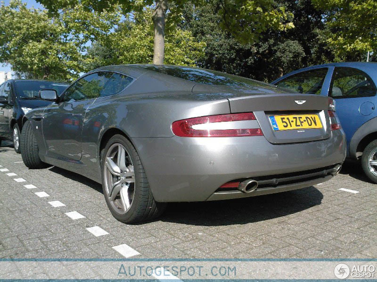 Aston Martin DB9