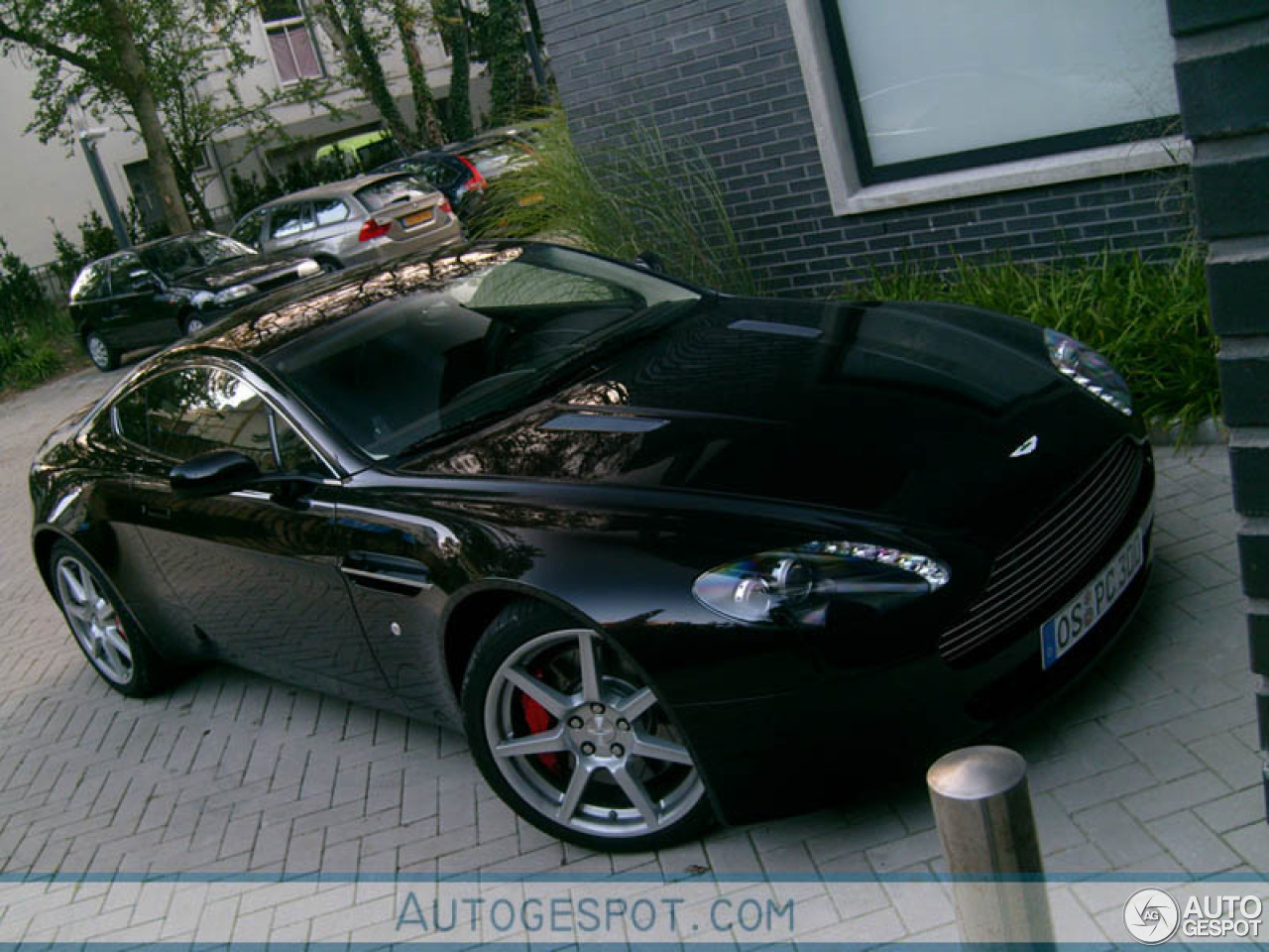 Aston Martin V8 Vantage