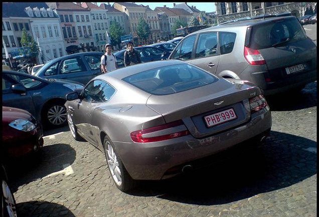 Aston Martin DB9