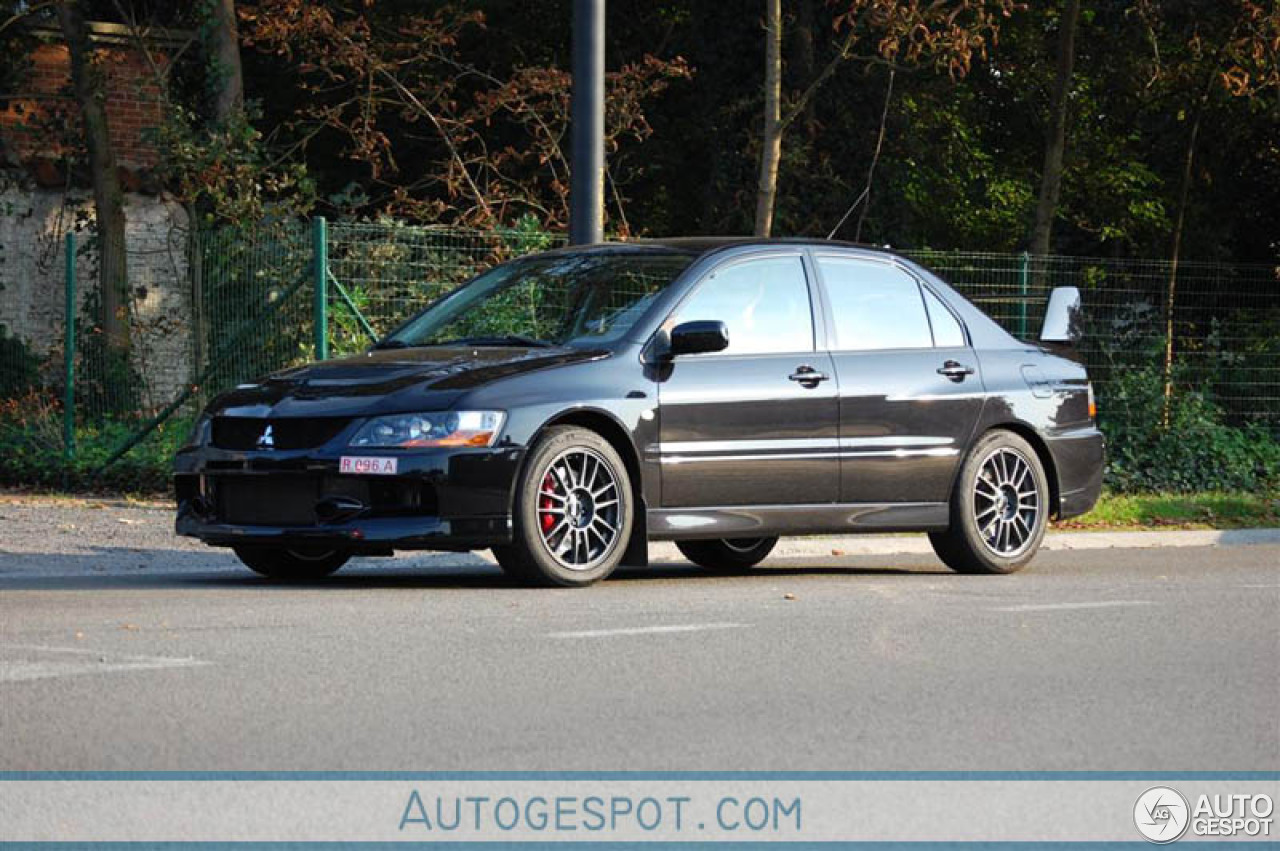 Mitsubishi Lancer Evolution IX FQ