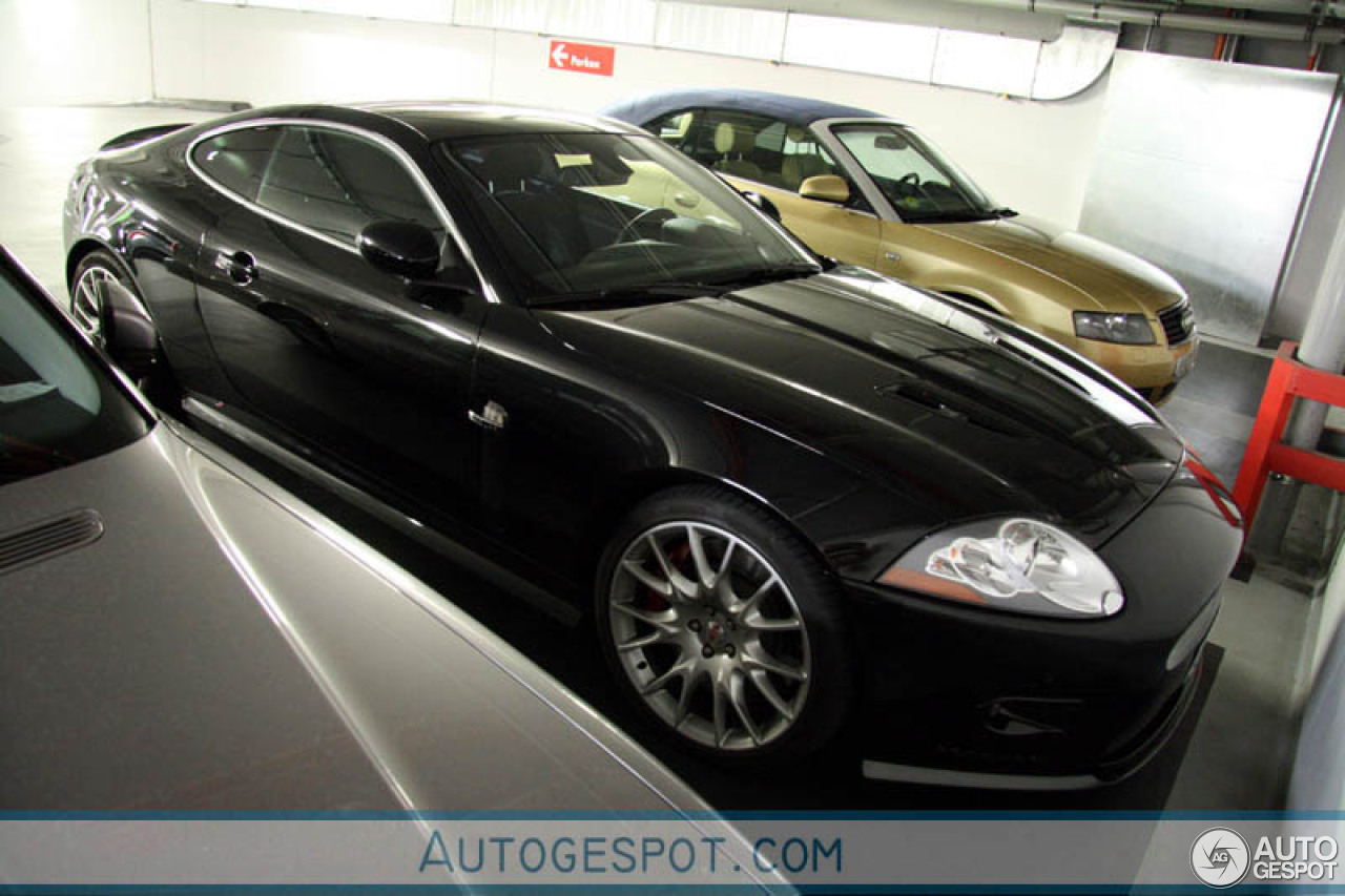 Jaguar XKR-S