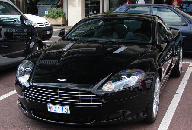 Aston Martin DB9