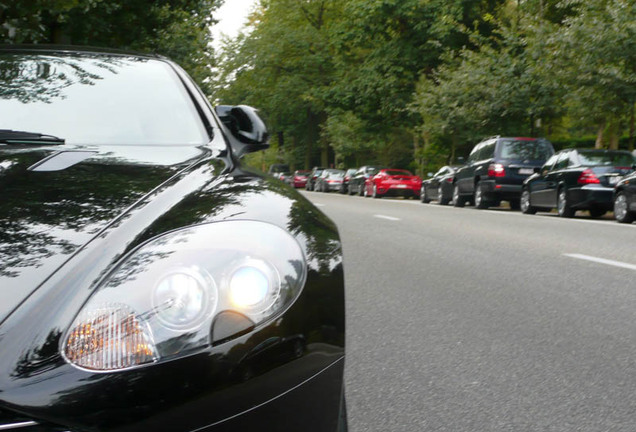 Aston Martin DB9