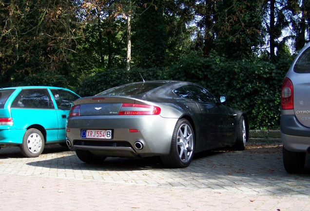 Aston Martin V8 Vantage