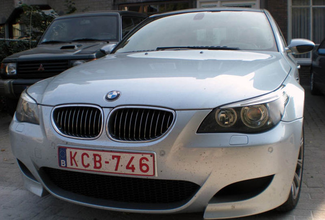 BMW M5 E60 2005