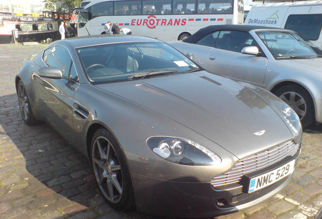 Aston Martin V8 Vantage